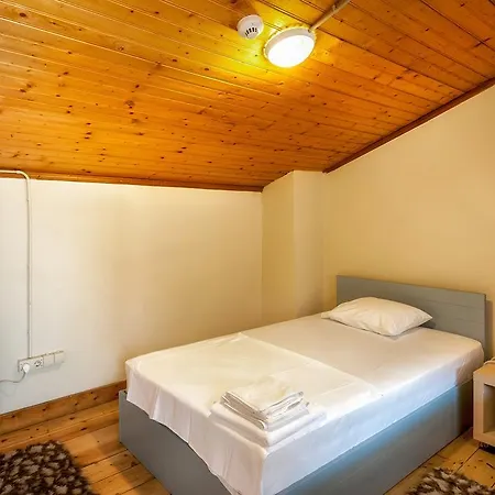 Educa Suites Balat Apart-hotel