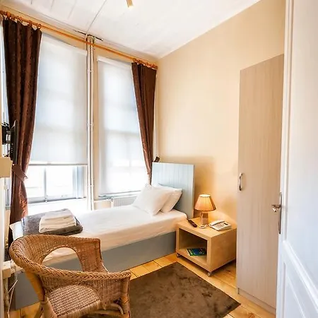 Educa Suites Balat Apart-hotel 3*