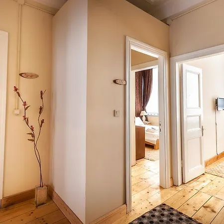 Educa Suites Balat Apart-hotel