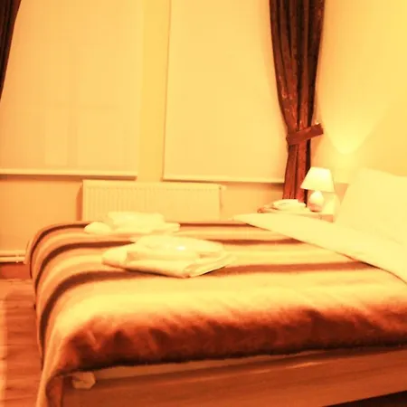 Apart-hotel Educa Suites Balat