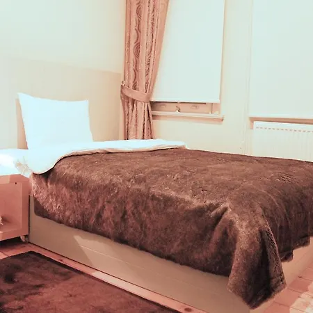 Apart-hotel Educa Suites Balat 3*